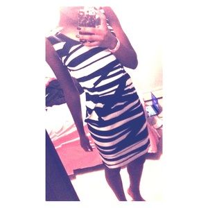 Brand New Nine West Dress. Navy Blue and White.