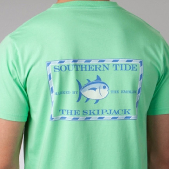 Southern Tide tshirt