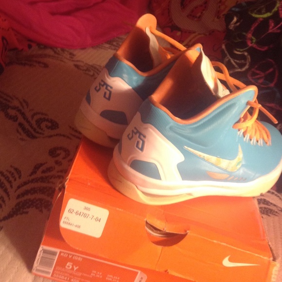 Easter KD V (GS)😎 - Picture 3 of 4
