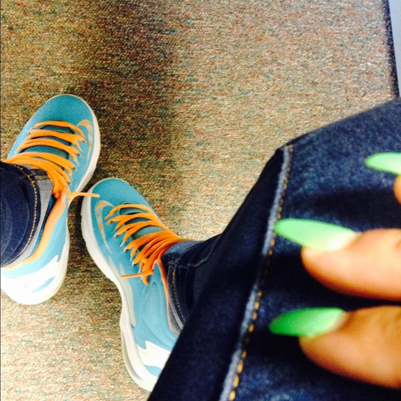 Jordan Shoes - Easter KD V (GS)😎