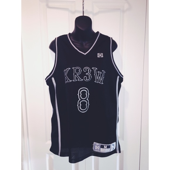 KR3W jersey