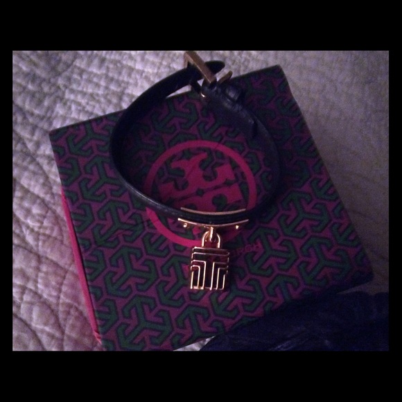 Navy "T" Leather Bracelet