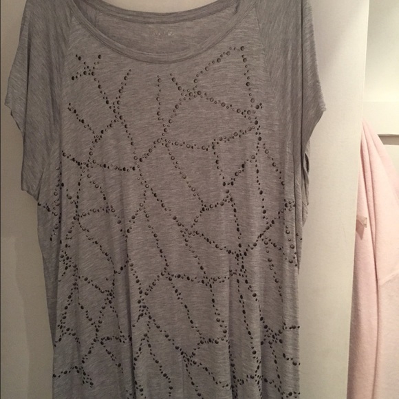 Tee shirt grey with silver studs