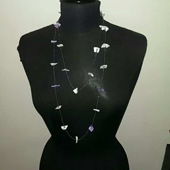 Seashell / beads necklace