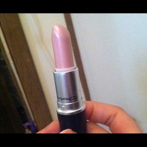 MAC lipstick yes it is authentic