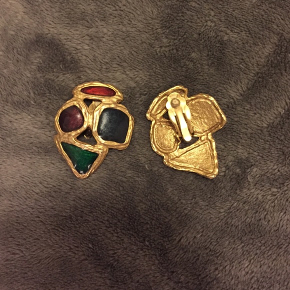 Vintage Earrings - Picture 2 of 2