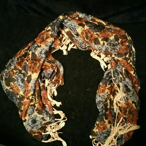 Floral UO Light Scarf