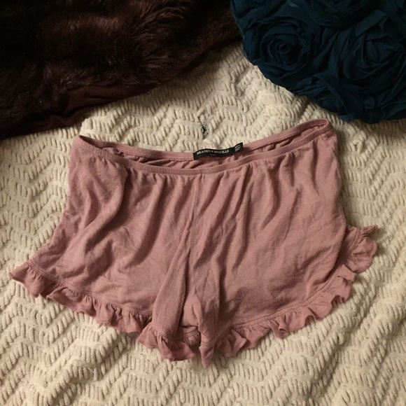 Brandy Melville Vodi shorts