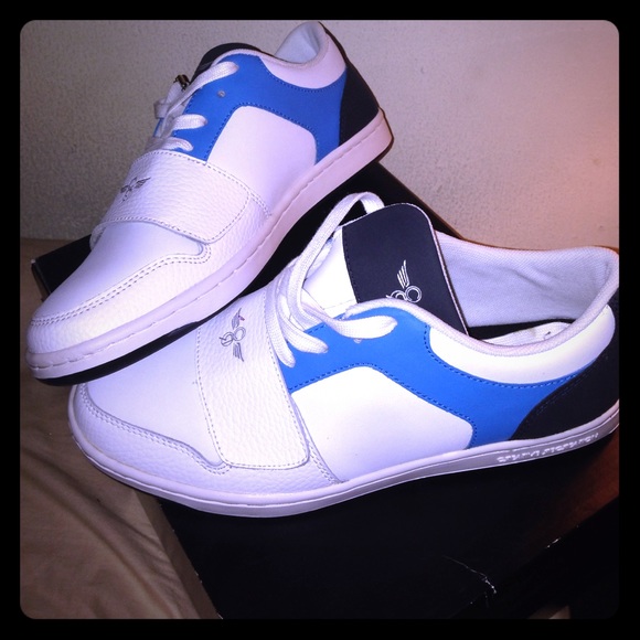 Never worn - Picture 1 of 4