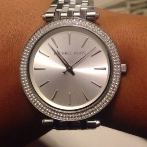 Michael kors watch RESERVED❌❌❌❌💕