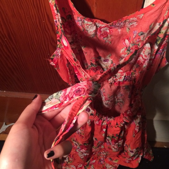 Spring dress - Picture 2 of 2