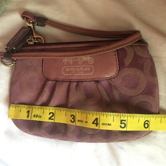 COACH WRISTLET IN PURPLE - Picture 3 of 4