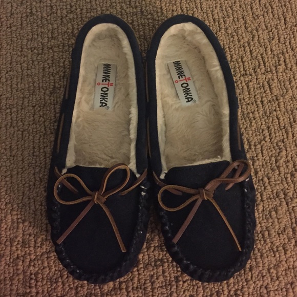 Minnetonka Moccasins - navy blue