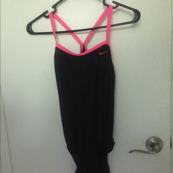 Nike sports swimming one piece bathing suit