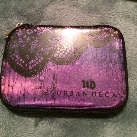 Urban Decay The Feminine Palette
