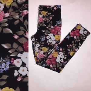 🎉😊Flower Pattern Leggings.