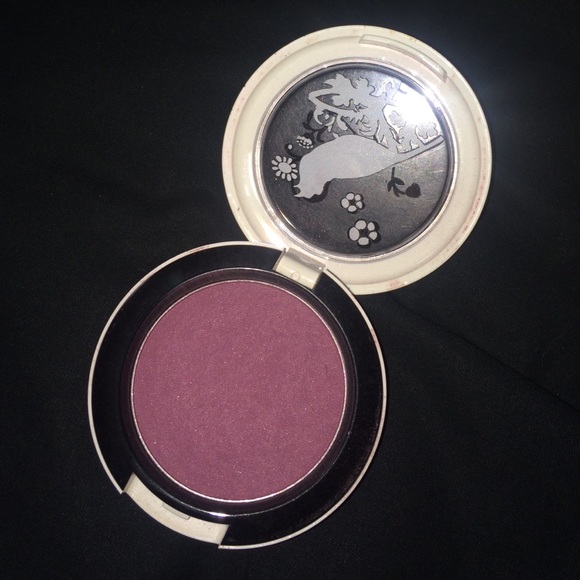Limited Edition MAC Powder Blush