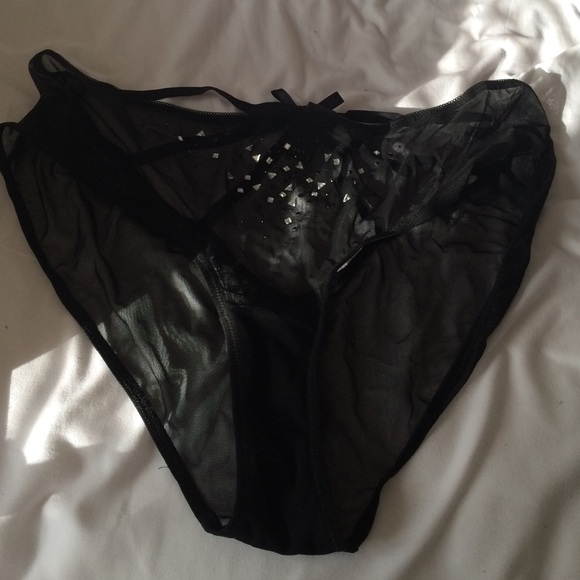 Mesh cage back TORRID SIZE 4 UNDERWEAR