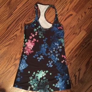 Like new lululemon tank
