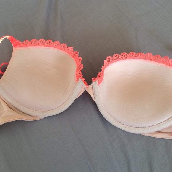 Push Up Bra - Picture 2 of 3