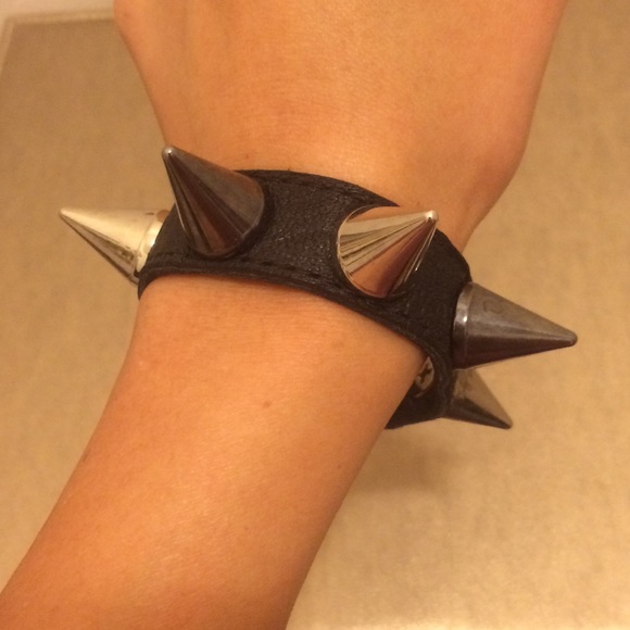 Vita Fede leather cuff w/ silver & gunmetal spikes