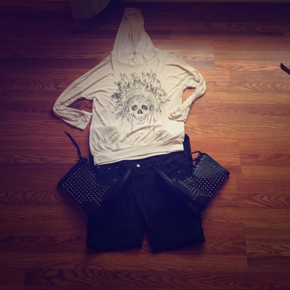 Black skinny jeans