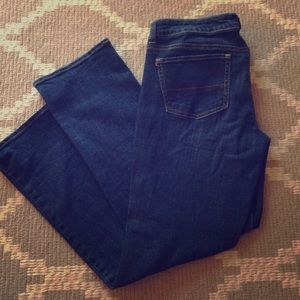 12 short American eagle Jeans