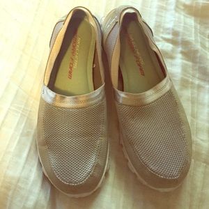 Skecher memory foams