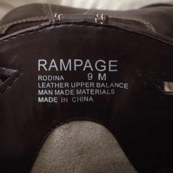 boots - Picture 2 of 3