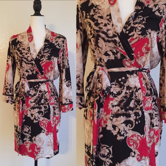 🎉😊Printed Wrap Dress!