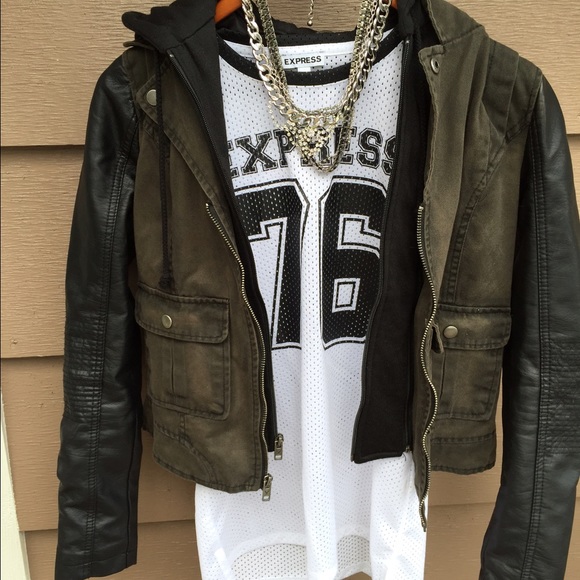 Express Sporty Tank