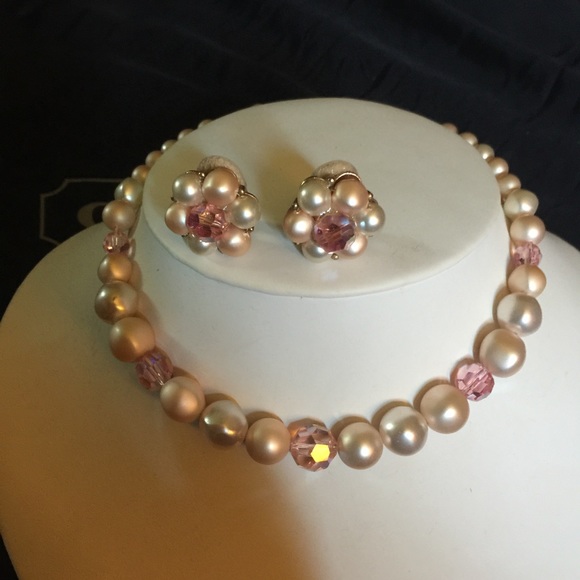 Vintage pearl & Pinkstone earring and necklace set