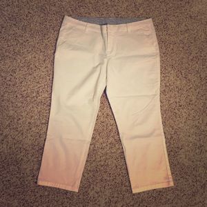 White Capri Pant