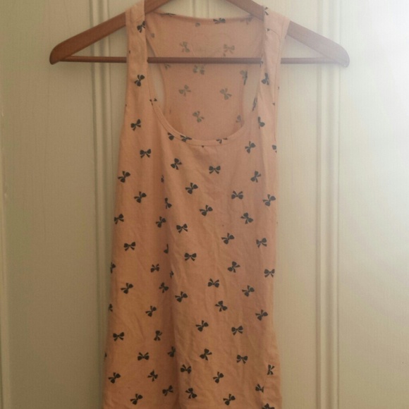 graphic bow tank top