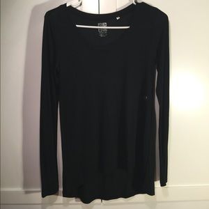 Black Long-Sleeved Top
