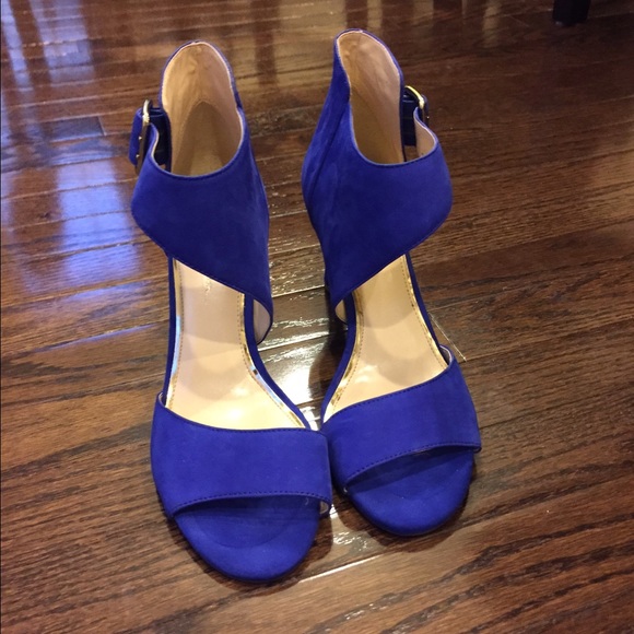 Jessica Simpson heels - Picture 2 of 3