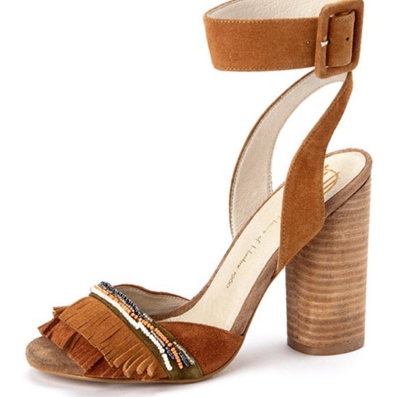 NWT ruffle Suede heel with fringe
