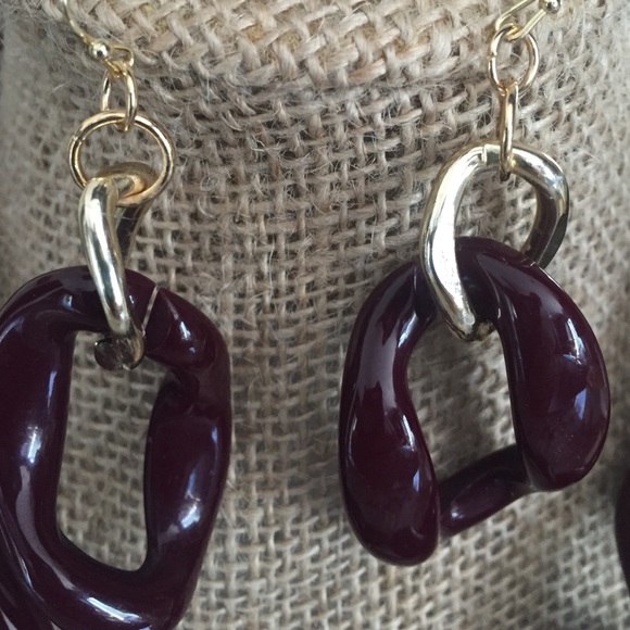 ACRYLIC NECKLACE SET - Picture 2 of 4