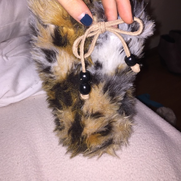 Slippers :) - Picture 2 of 2