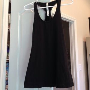 Lululemon black tank size 6