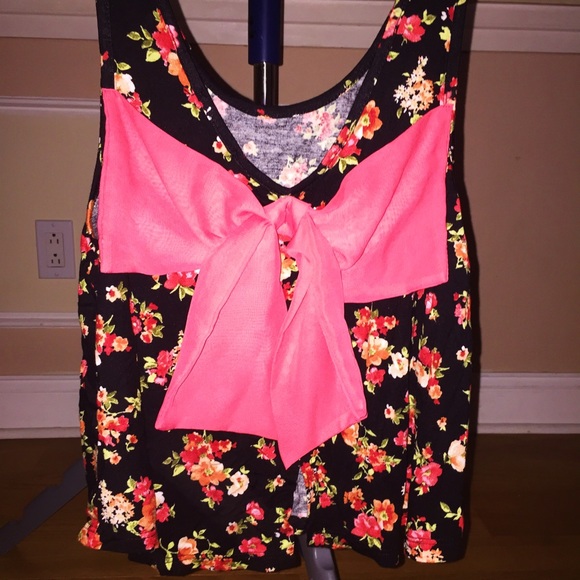 Bow-Back Floral Tank