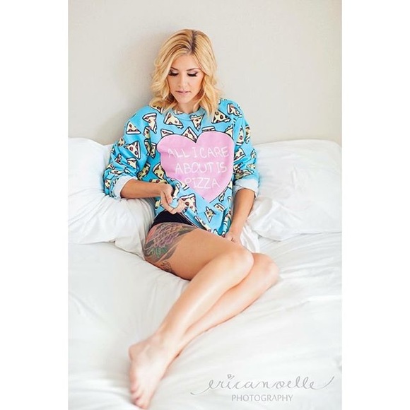 • MEET ME • - Picture 4 of 4