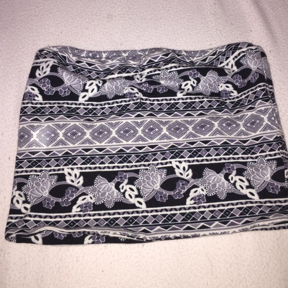Brand new never worn never washed crop top:)