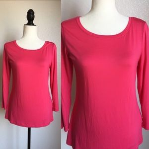 🎉😊NEW Pink 3 quarter lengths blouse!