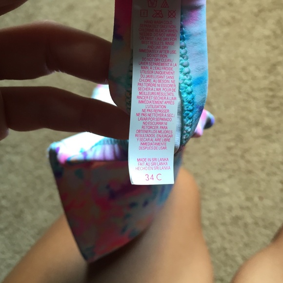 Bathing suit - Picture 3 of 4