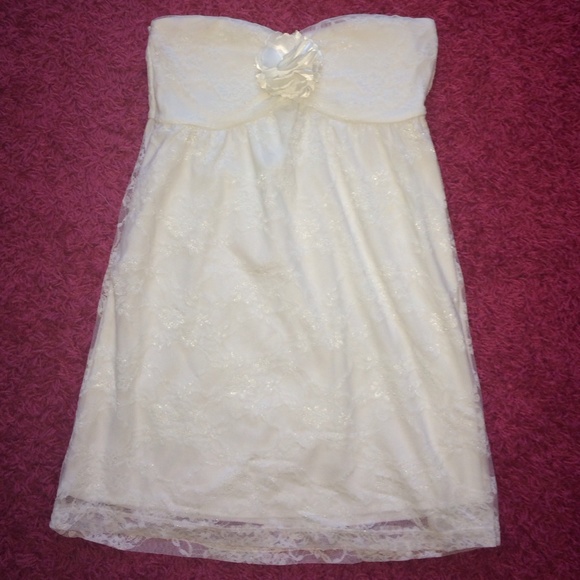 Small lace tube top - Picture 1 of 2