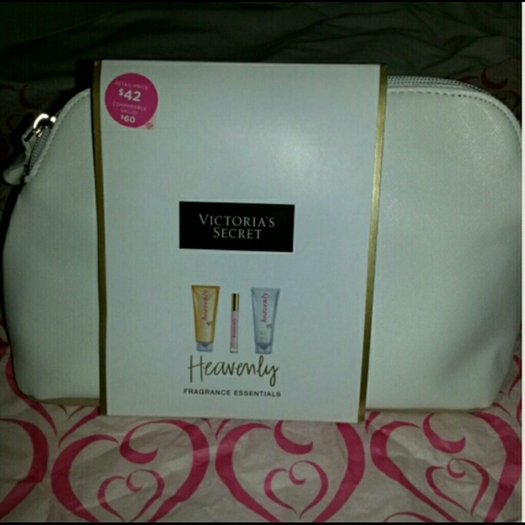 New Victoria's Secret "Heavenly" Gift Set with Bag
