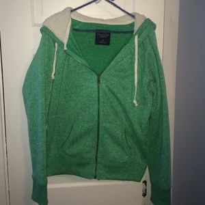 American Eagle Green sweatshirt