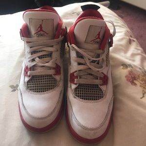 retro 4 Jordan's