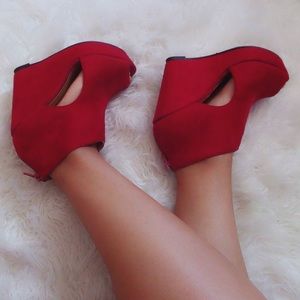 Red Wedges